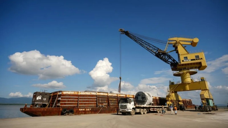 邁入投產“加速度”|中偉南加里曼丹產業基地首批設備到港